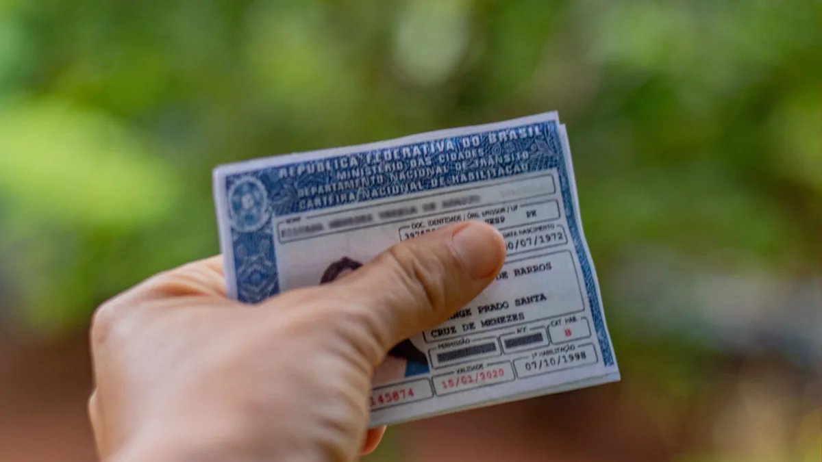 Detran-MT muda prova da CNH e cria novas regras para estacionamento e aprovação