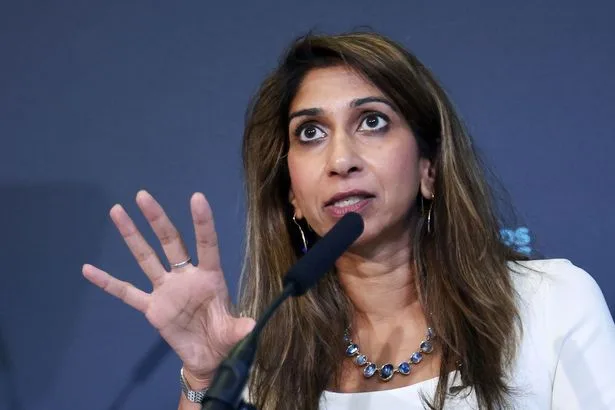 'Reform's Suella Braverman and Richard Tice unveil university attack - but struggle with basic questions'