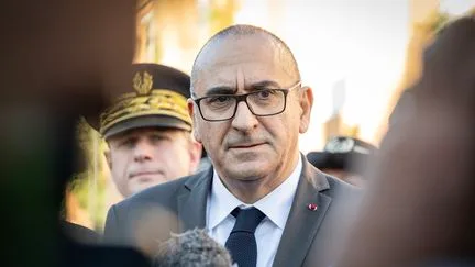 Manifestations du 17 octobre : "Tous les types d'armes intermédiaires", comme les grenades ou les LBD, "pourront être utilisés" en cas de violences, affirme Laurent Nuñez