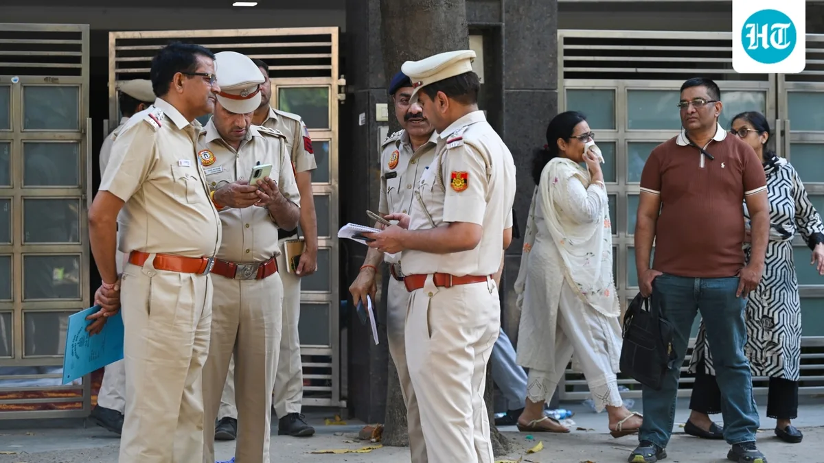 UP teen rescued in Delhi made to wait 7 hours as cops disputed jurisdiction