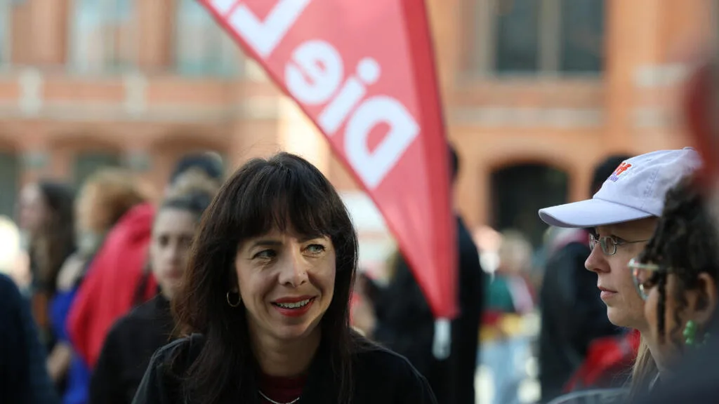 Allemagne: Elif Eralp, la tête de lice de Die Linke veut conquérir la mairie de Berlin