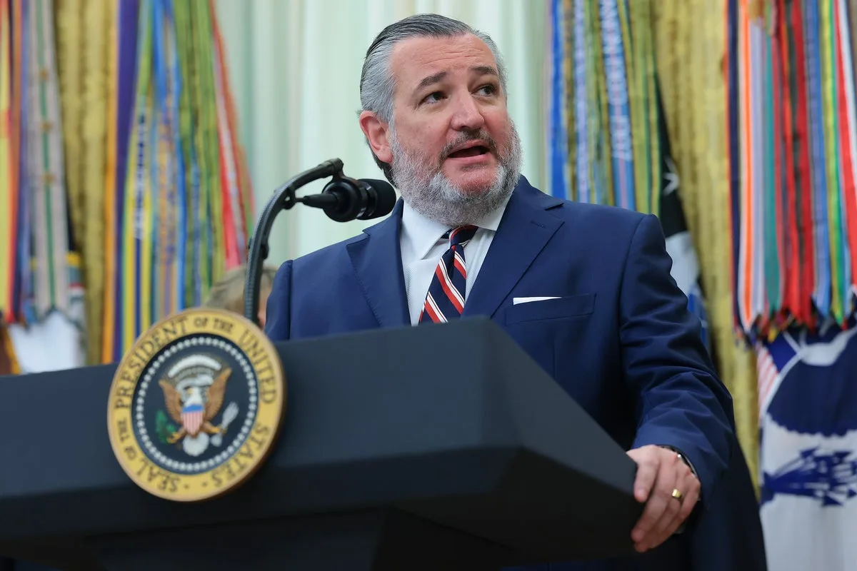 Ted Cruz’s Dolly Parton tribute backfires in an unexpected way
