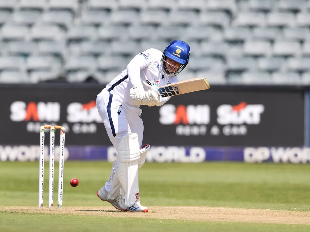 Rickelton shows good form with gritty century for Lions