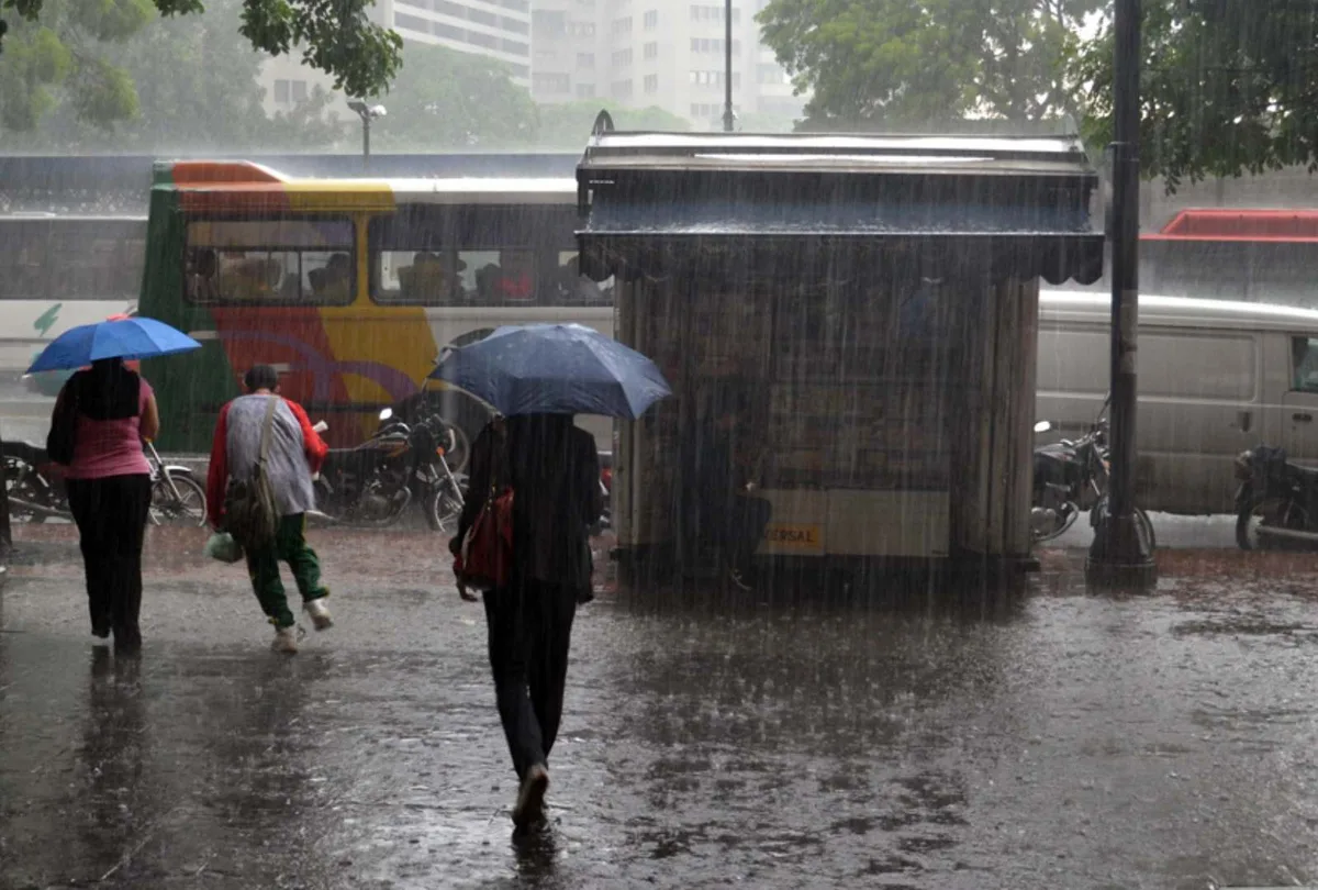 Onda Tropical 37 provocará lluvias y tormentas eléctricas en varios estados del país, según reporte del Inameh