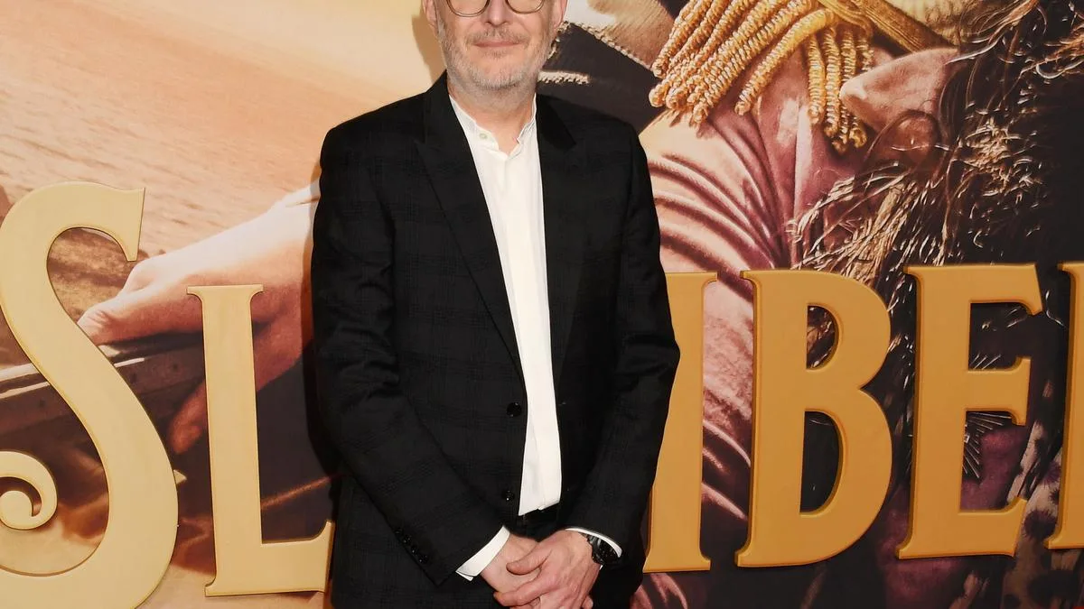 Francis Lawrence adapting dystopian Red Rising series