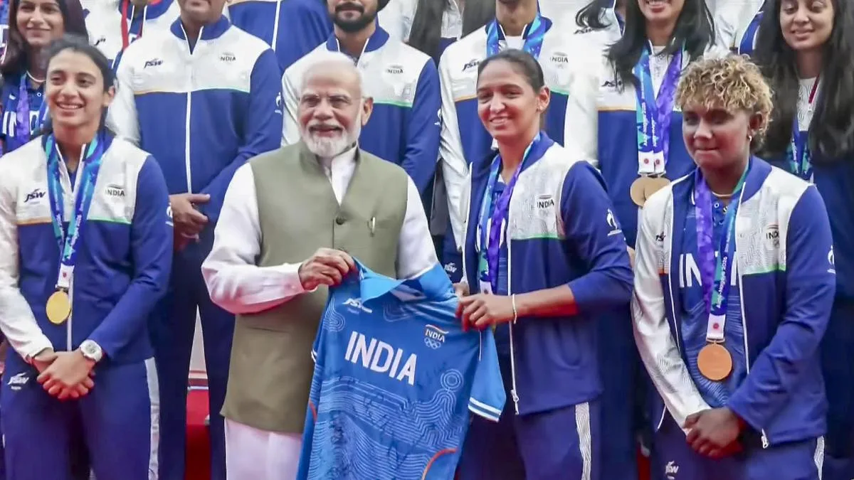 PM Modi meets Asian Games medal winners; lauds strong performance
