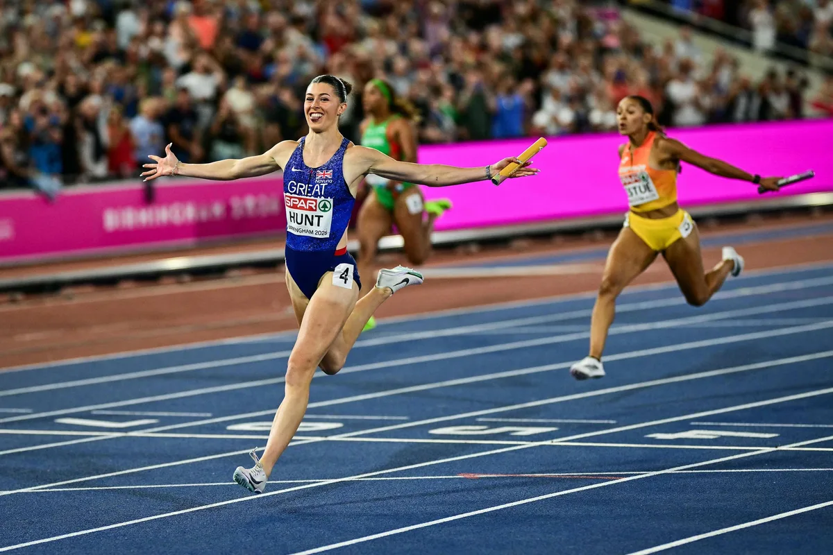 La velocidad da a España otra medalla en el Europeo: bronce del relevo mixto 4x100