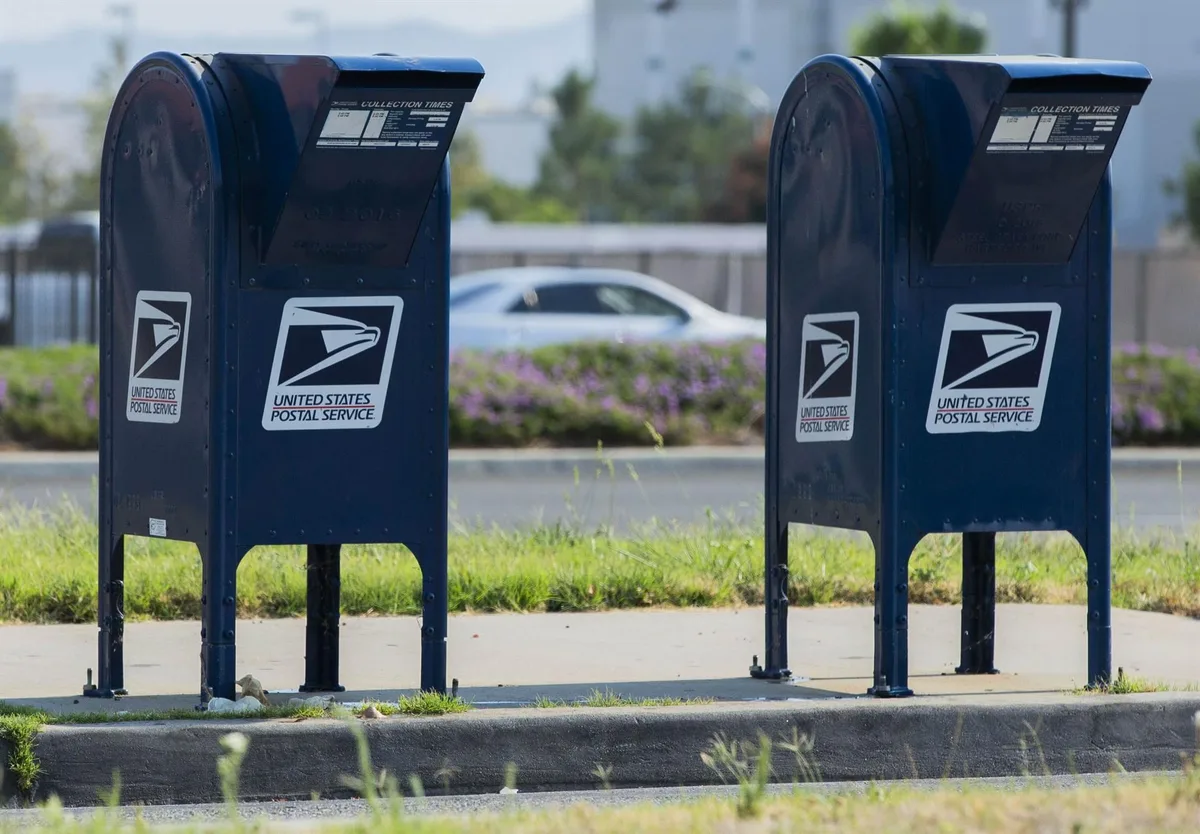 El Supremo respalda a Trump en su reforma para restringir el voto por correo de cara a las 'midterms'