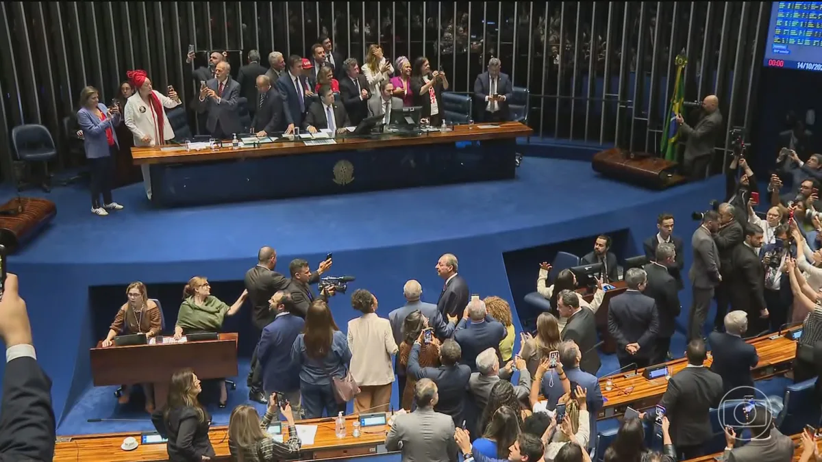 Congresso marca a promulgação do fim da escala 6x1 para sexta-feira (16)