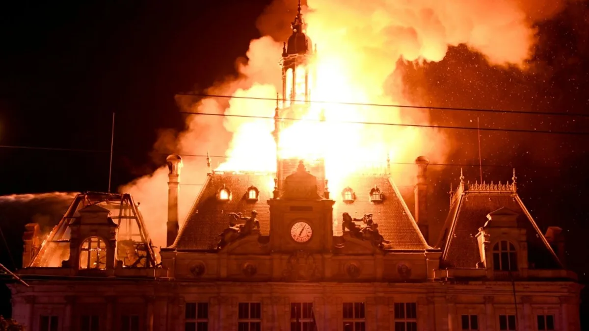 1200 Festnahmen: Schwere Randale überschatten Proteste in Frankreich
