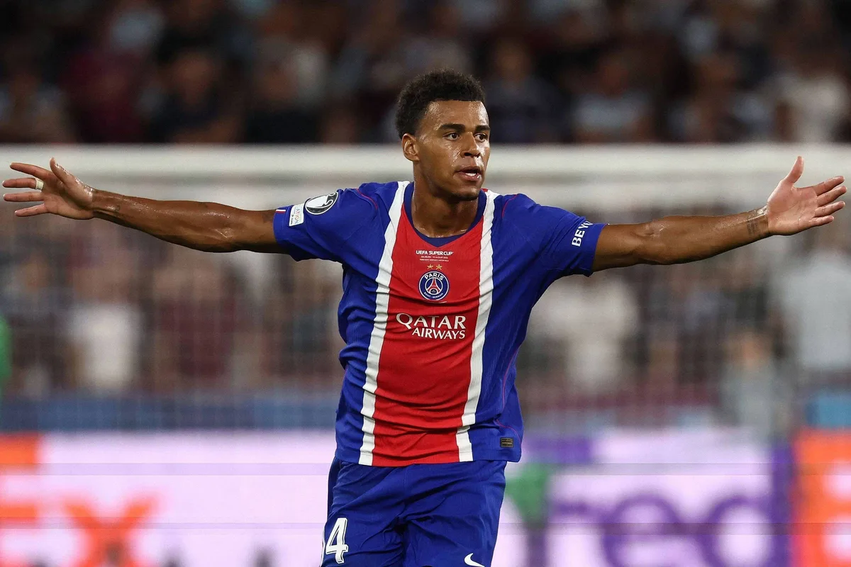 PSG derrota Aston Villa na Supercopa da Uefa e leva novo título internacional