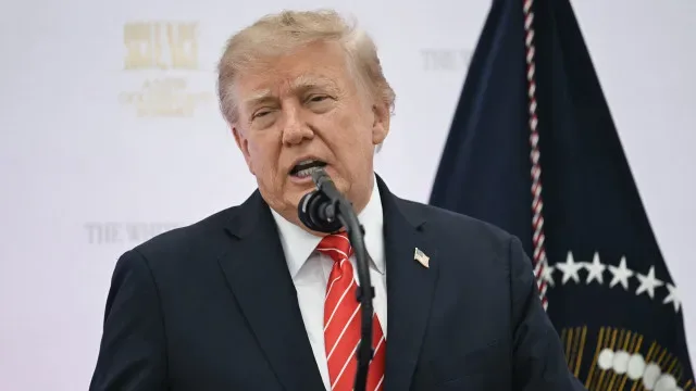 Trump deseja boa recuperação ao Papa Leão XIV após operação