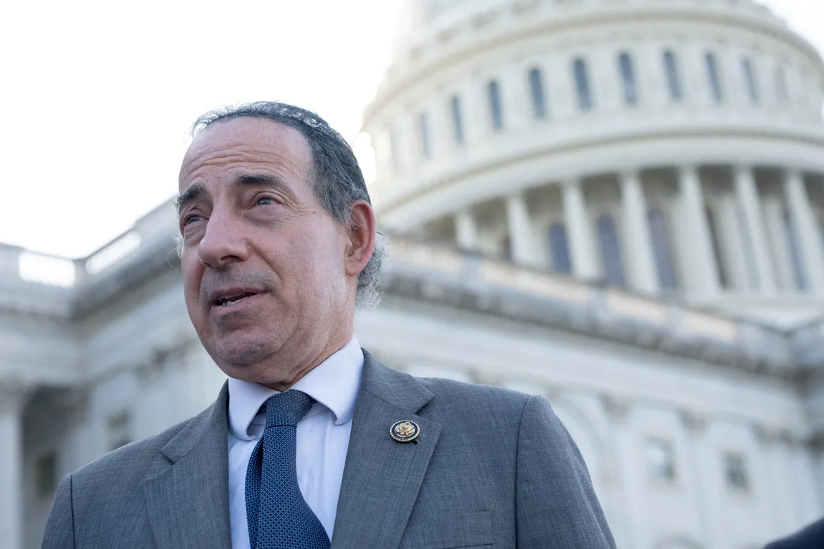 Congresista pide extender el TPS para salvadoreños y afirma: “Han sido un motor poderoso de nuestra prosperidad”