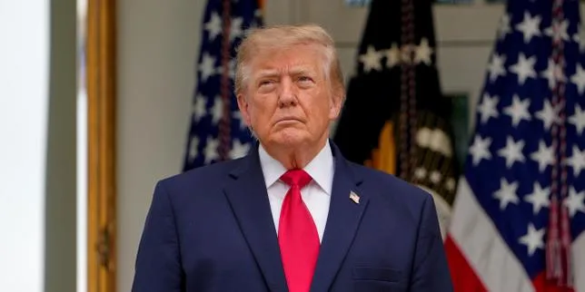 EN DIRECT, guerre en Ukraine : Donald Trump juge que la reprise par l’Ukraine des frappes sur les raffineries russes est une « honte »