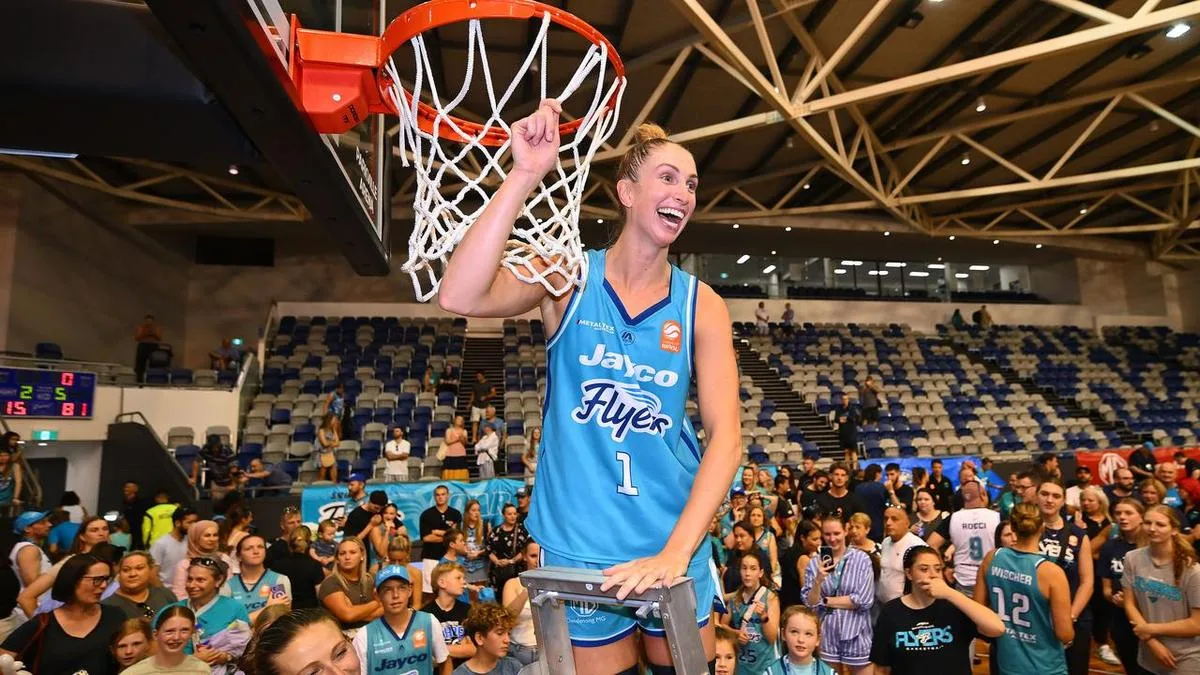 Dawn of new WNBL era as stars return, Jewels add polish