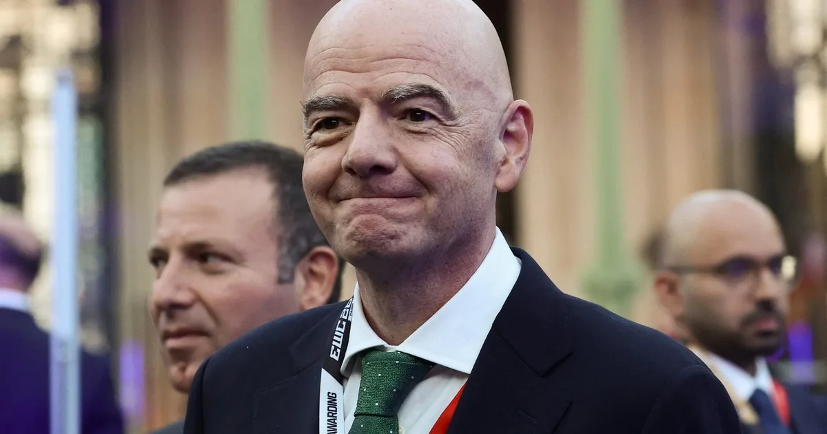 Un Peñón en la cara de Infantino