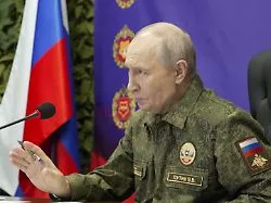 Ukraine-Lösung ausloten: Putin schlägt offenbar Gipfeltreffen mit Xi und Trump vor