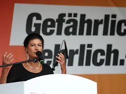 "Brandgefährliche Eskalation": Wagenknecht: Merz führt uns näher an einen Krieg mit Russland