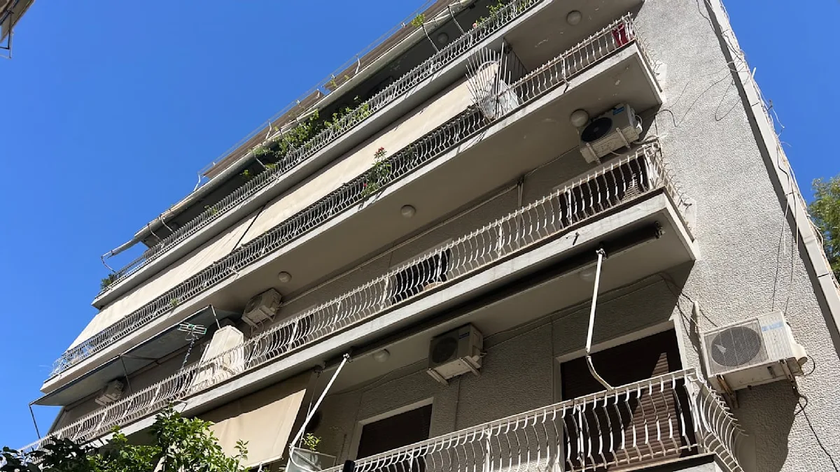 Toter Säugling in der Kühltruhe - Verkaufte ein Paar aus Hamburg Babys in Athen?