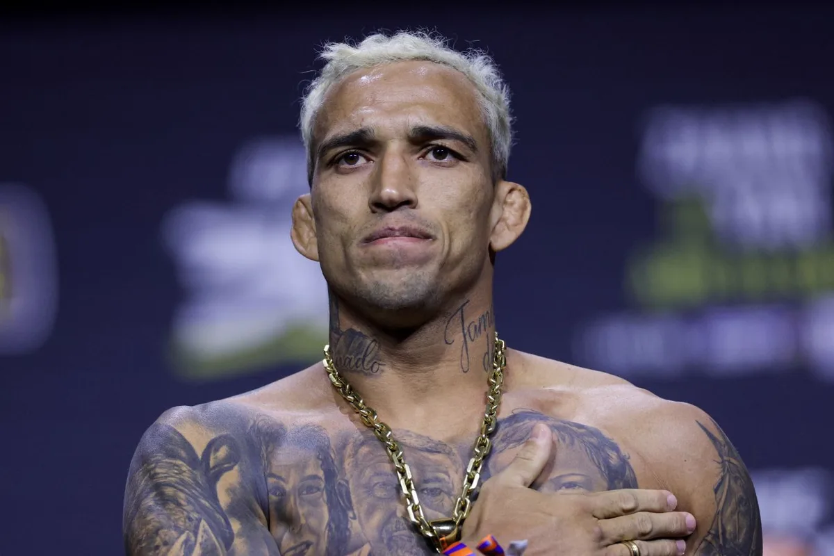 «Я продаю намного больше». Оливейра — о Царукяне в титульной гонке UFC