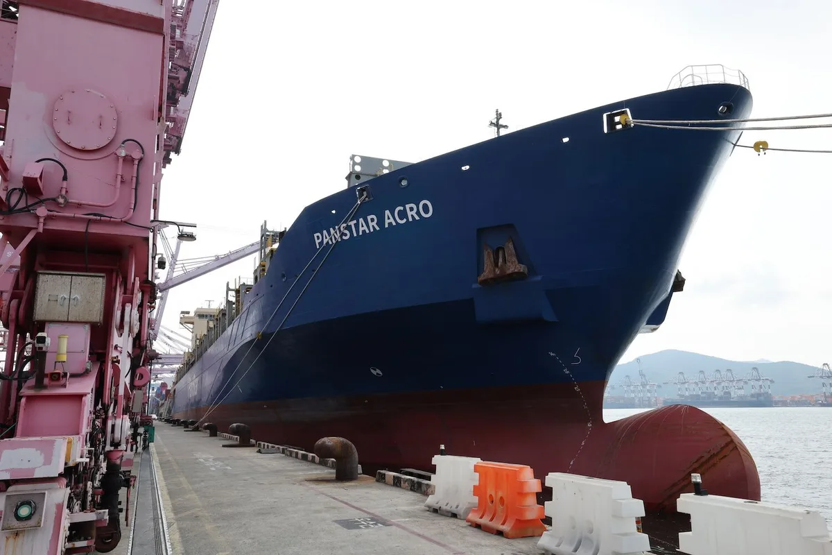 Adeus Canal do Suez? Seul está a testar nova rota para a Europa