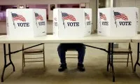 Eleições nos EUA: O que muda se Trump perder a maioria no Congresso?