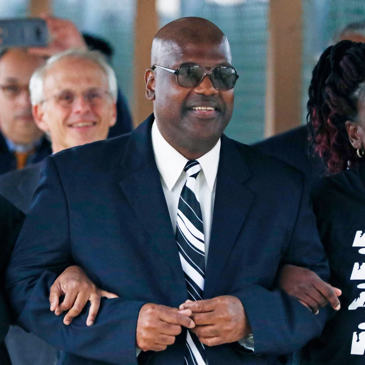 Curtis Flowers Has Died at 56. His Case Became a Symbol of Racial Bias.