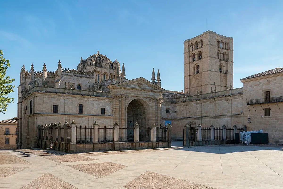 Investigan a un cura de Zamora y lo apartan del sacerdocio por abuso sexual de menores