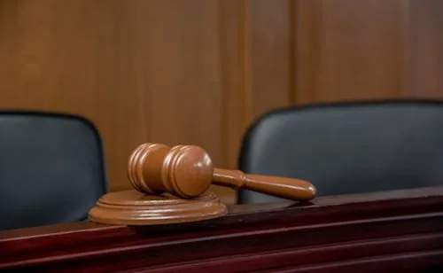 Jueces en retiro exigen en el Senado el pago de indemnizaciones; acusan al Órgano de Administración Judicial de incumplimiento