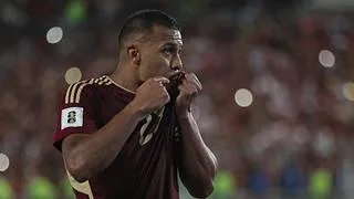 ¿Quién se quedará con el puesto? Delanteros Vinotintos brillan con sus clubes