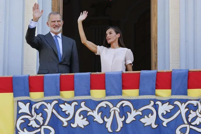 El Rey se despide de Ceuta y Melilla con ganas de volver y pide para ambas ciudades más "abrazo y cercanía" de España