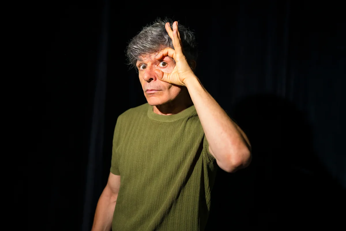 Nacho Guerreros, actor de 'Aquí no hay quien viva' y 'La que se avecina': "Tardé 14 años en vivir de lo mío. Trabajé de camarero y con personas con discapacidad"