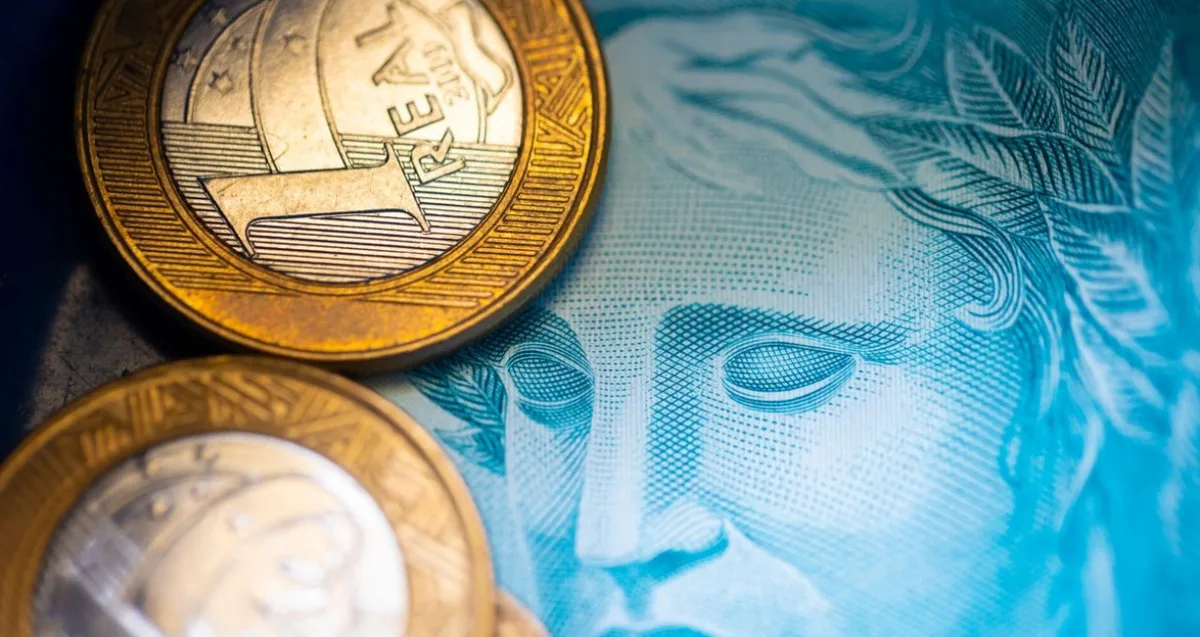 Governo central tem superávit primário de R$ 10,8 bi em julho com ajuda de antecipação de precatórios