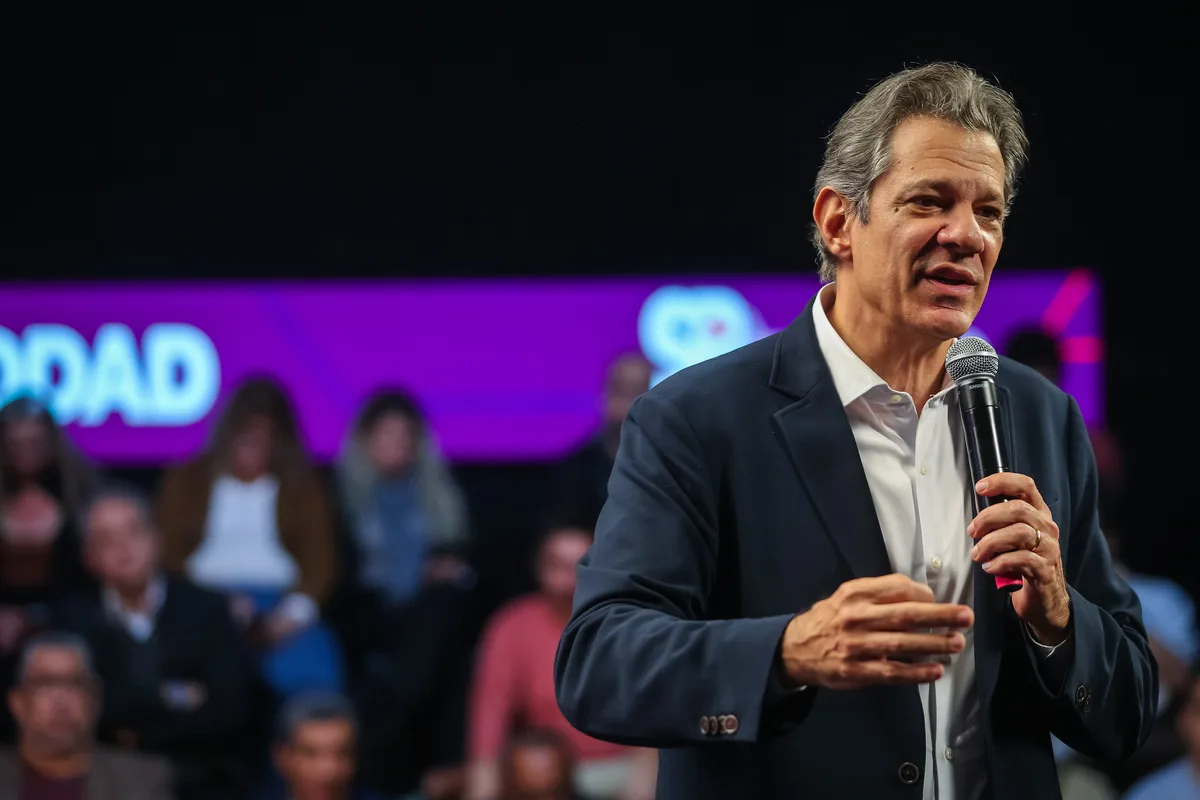 “Sou a favor de passar a régua em quem quer que seja”, diz Haddad sobre Lulinha