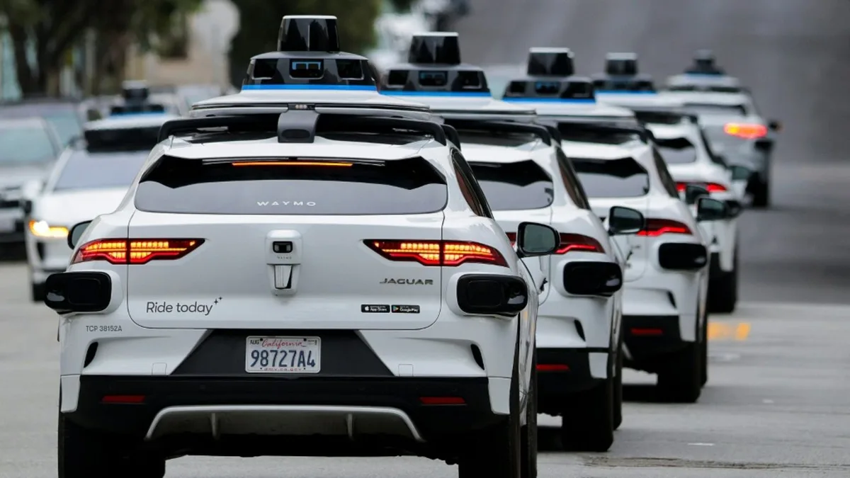 Selbstfahrende Autos: Uber und Wayve starten in London mit Robotaxi-Fahrten