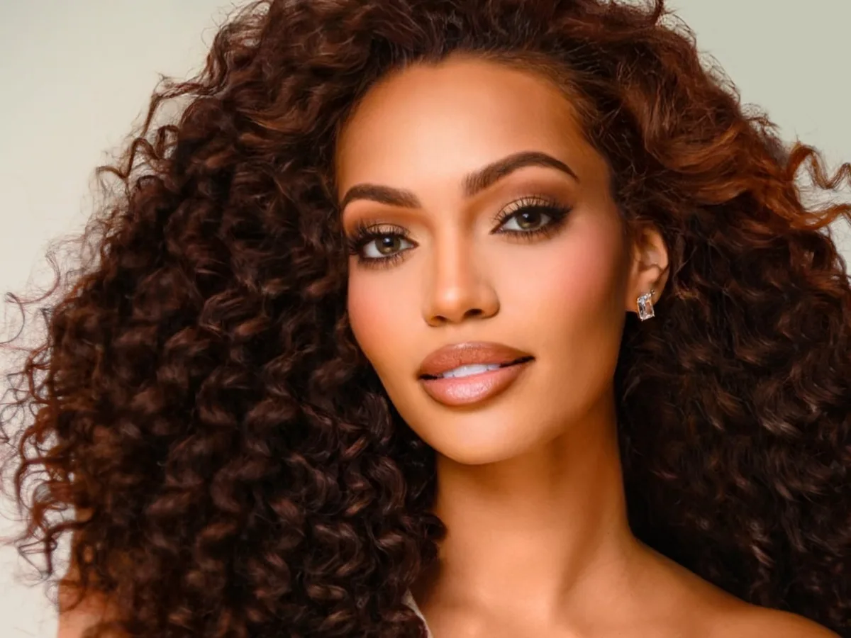 Miss Virginia becomes the first married woman and mother to win Miss USA