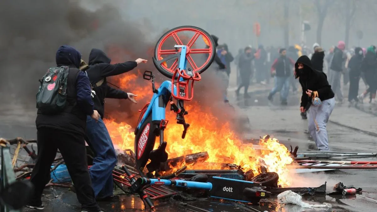 Belgian police, rioters clash as unions, students march