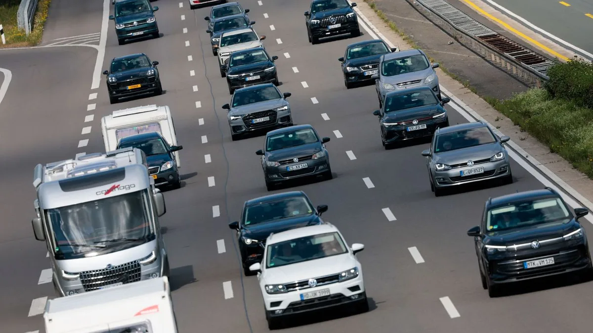 Wie man gut durch kommt: Schon wieder Ferien! Zehn Tipps für Reisende in NRW