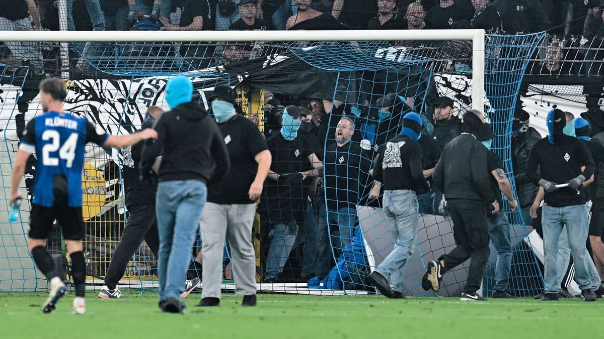 Tumulte auf dem Platz: Polizeibilanz nach Chaos im Pokal-Derby: 35 Beamte verletzt