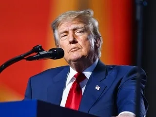 Donald Trump annonce interdire l’accès de la Maison Blanche aux médias CNN, MSNOW et Politico