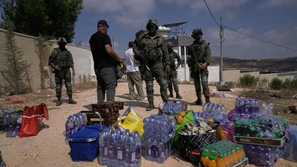 En Cisjordanie occupée, le rôle ambigu de l'armée dans le siège de Qusra