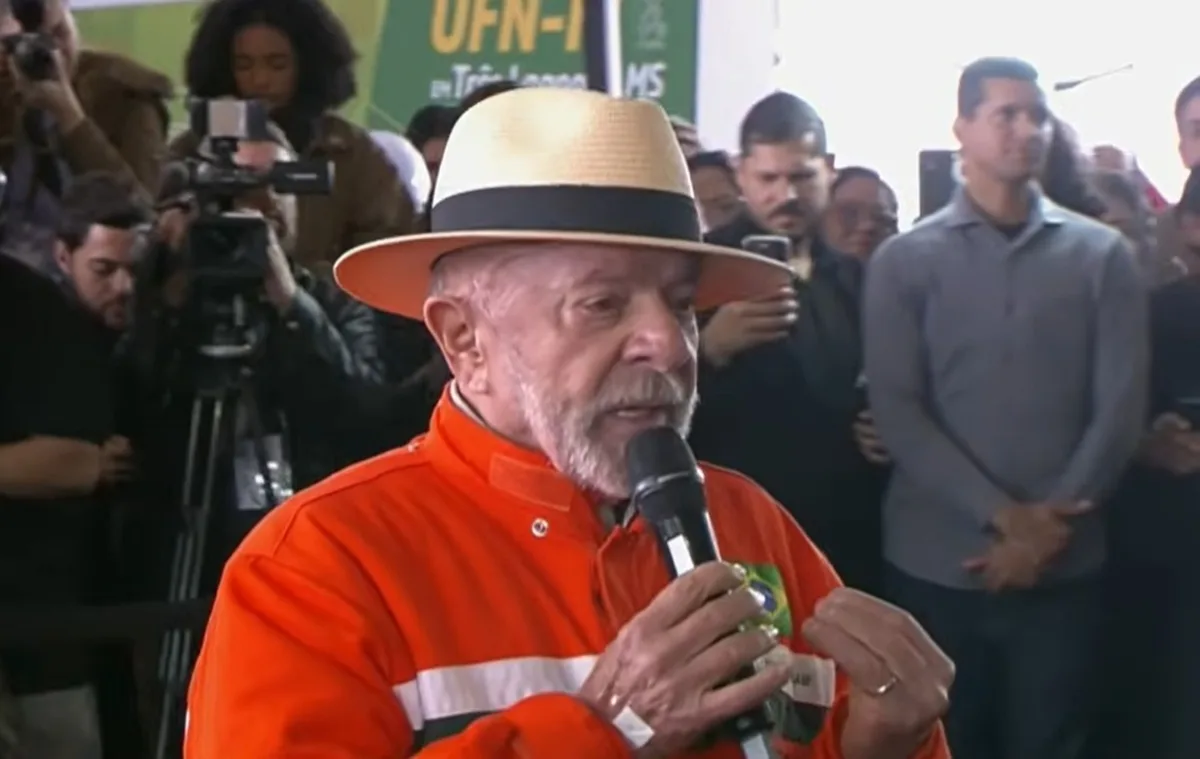 Com salário de R$ 107 mil, diretor de subsidiária da Petrobras doa a Lula