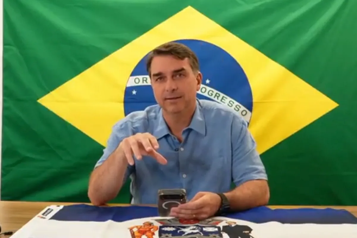MP Eleitoral dá parecer favorável ao registro de Flávio Bolsonaro