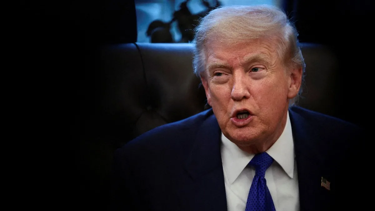 US will bomb the s**t out of them: Trump's warning to Oman over Iran Hormuz deal