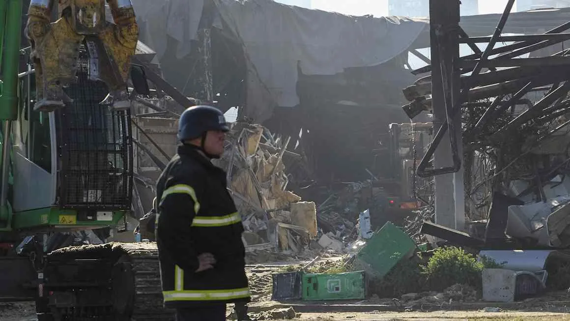 Russian ‘double-tap’ attack on Ukrainian shopping mall kills at least 16