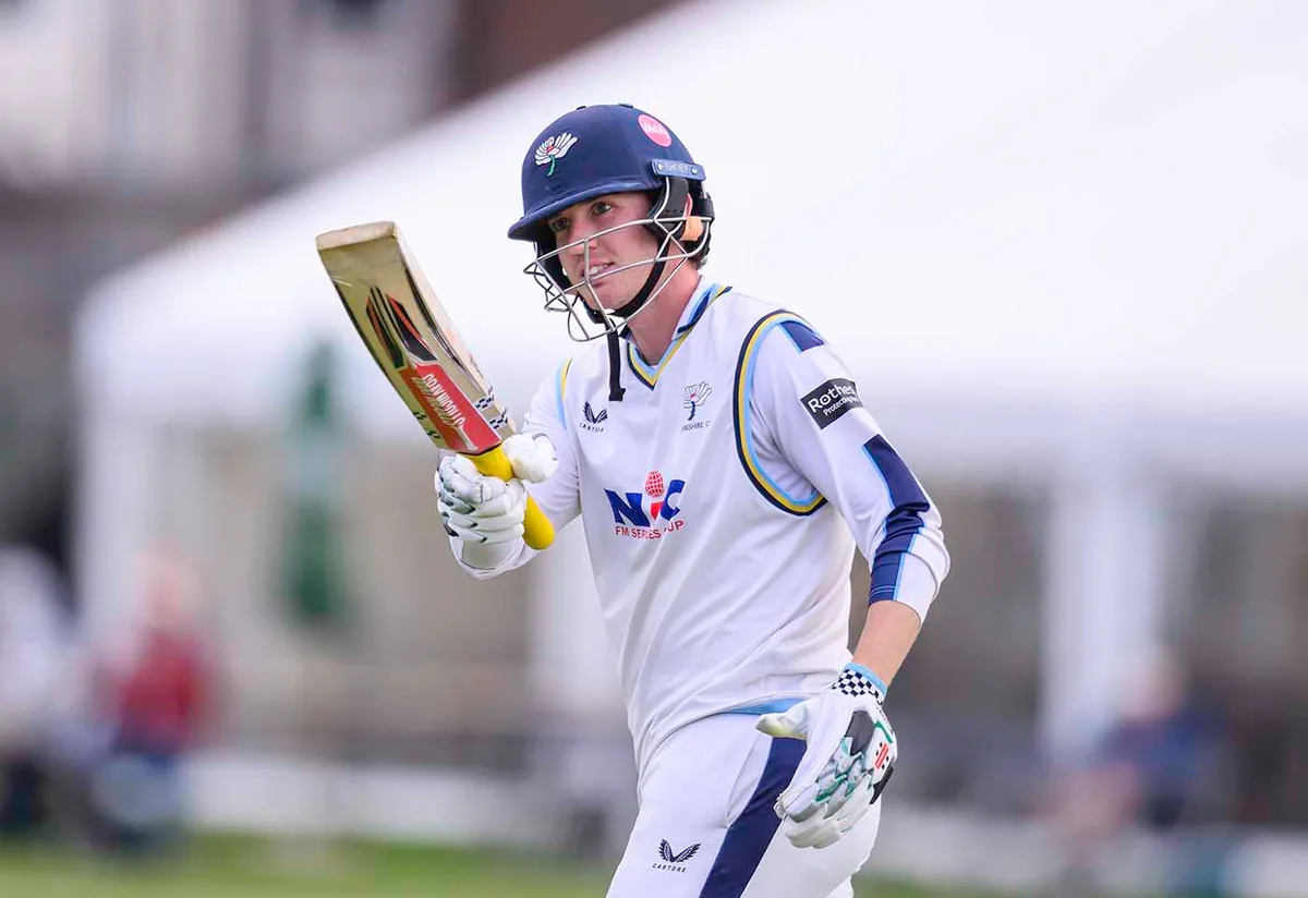George Hill fifty pushes Yorkshire forward on rain-hit day