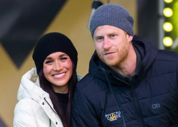 Príncipe Harry e Meghan Markle decidem voltar a morar no Reino Unido, diz site, que revela reação do rei Charles Príncipe Harry e Meghan Markle decidem voltar a morar no Reino Unido, diz site, que revela reação do rei Charles