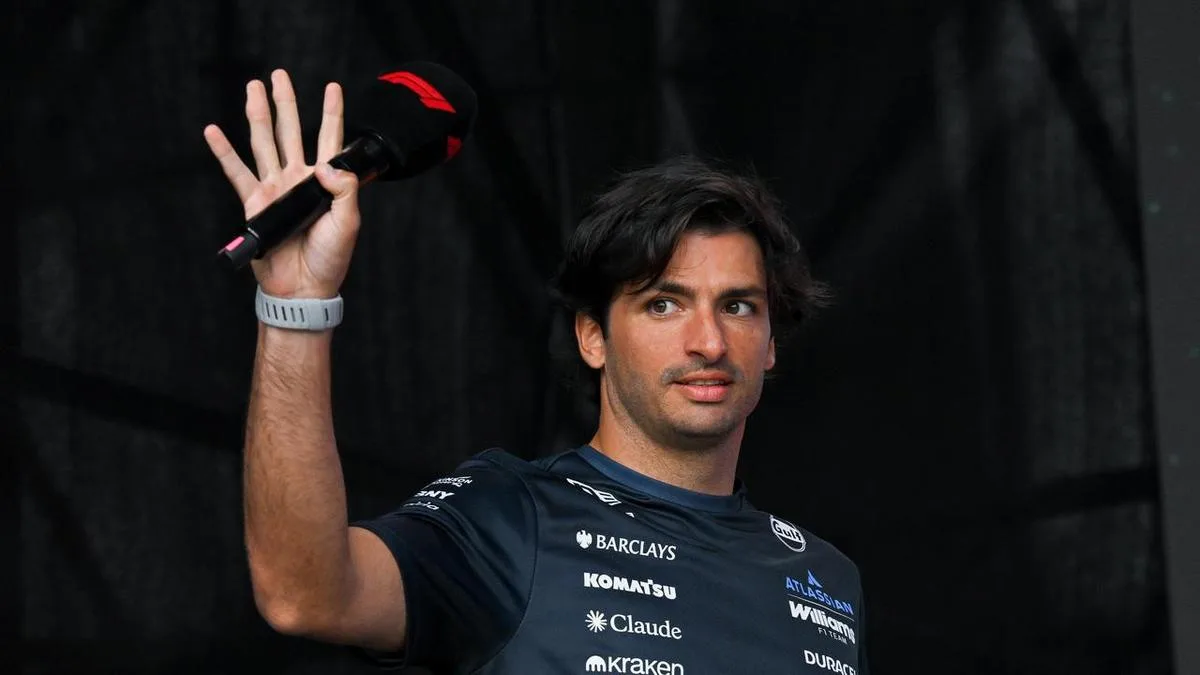Sainz agrees to multi-year F1 extension with Williams
