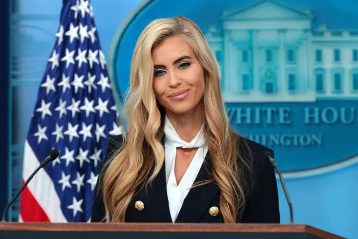 Katie Zacharia makes her debut as White House press secretary