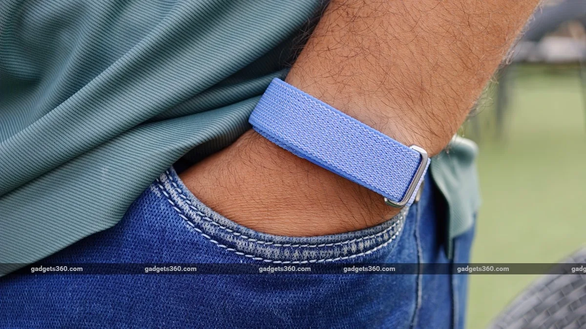 Fitbit Air Review: Is This Google’s Best Fitness Tracker Yet?